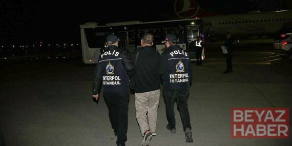 Adana'daki depremde 40 kişinin hayatını kaybettiği binanın firari müteahhidi Türkiye'ye iade edildi