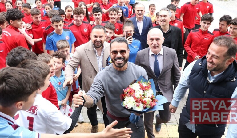 Trabzonspor'un eski futbolcusu Alanzinho, öğrencilerle buluştu