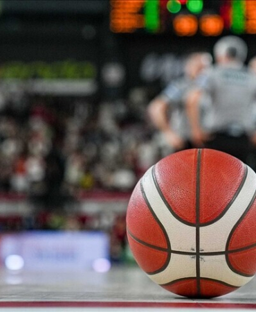 Türkiye Basketbol Ligi'nde play-off yarı final maçları yarın başlayacak