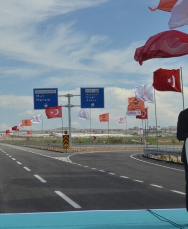 Bakan Uraloğlu: (Karaman Çevre Yolu 1. Kısım) Modern mühendisliğin en güzel örneklerinden birini hayata geçirdik