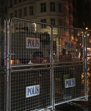 İstanbul'da bazı yollar trafiğe kapatıldı