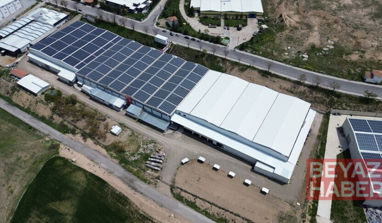 Yozgat'taki çorap fabrikası enerjisini güneşten, suyunun bir kısmını da yağmurdan karşılıyor