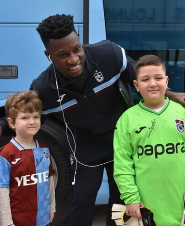 Trabzonspor, Ziraat Türkiye Kupası finali için Antalya'ya gitti
