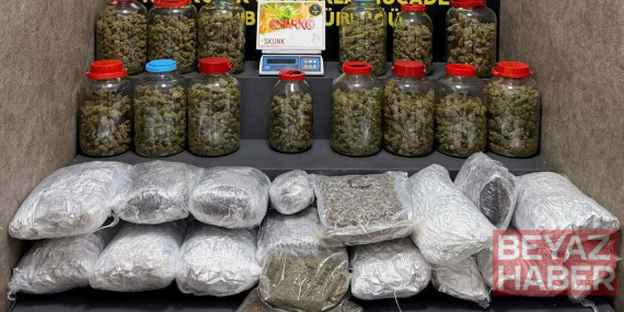 İzmir’de uyuşturucu operasyonu: 60 kilo uyuşturucu ele geçirildi