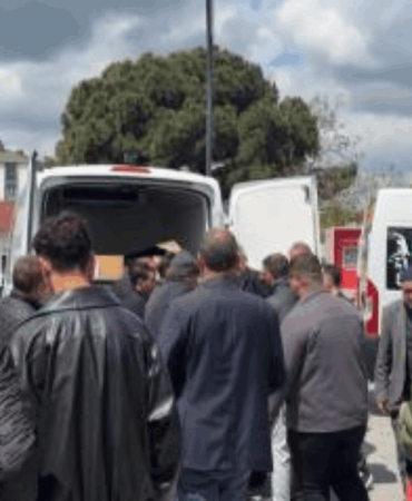 4 yaşındaki Sancar, yaralı kurtulduğu kazada ölen annesine veda etti