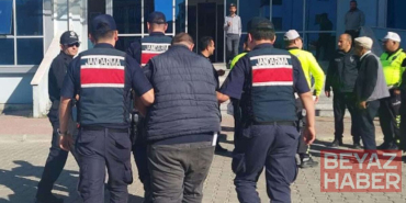 Kaçak göçmenleri taşıyan taksici de firari çıktı