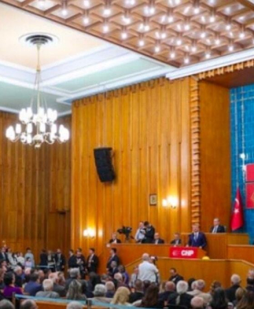 CHP'li 111 vekil de imza kampanyasına katıldı: Kılıçdaroğlu kurultay için köşeye sıkıştı