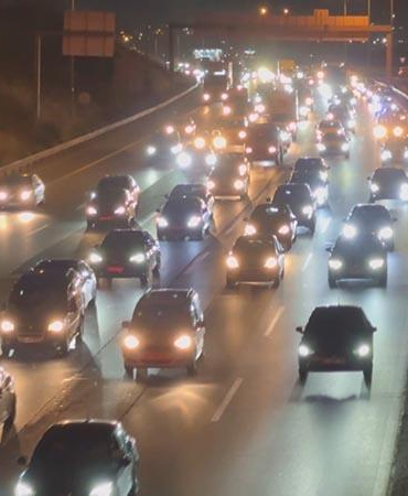 Bayram tatili dönüşü İstanbul girişinde trafik yoğunluğu