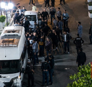 Kına gecesinde gelin ve damat tarafı arasında kavga: 8 yaralı
