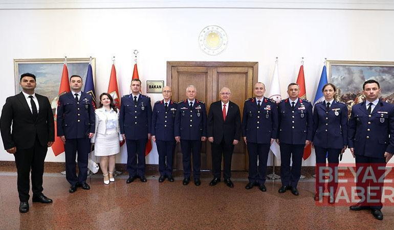 Bakan Güler, Hava Kuvvetleri Komutanı Kadıoğlu