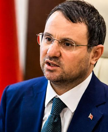 Bakan Gürlek: 28 ilde, 120 ayrı adrese eş zamanlı baskınlar düzenlenmiş ve 107 şüpheli hedef alınmıştır