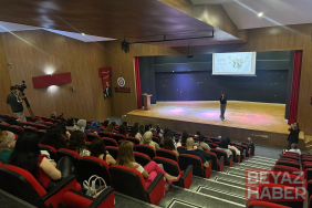 Öğretmenlere akran zorbalığıyla mücadele eğitimi