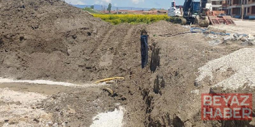 Temel kazısı sırasındaki göçük; 1 yaralı