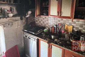 Elektrikli ocaktan çıkan yangın, mutfak eşyaları kullanılamaz hale getirdi