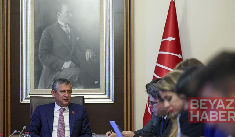 Özgür Özel'den CHP'de merak edilen iki soruya yanıt: Yeni parti kuracak mı, Kılıçdaroğlu ile görüşecek mi?
