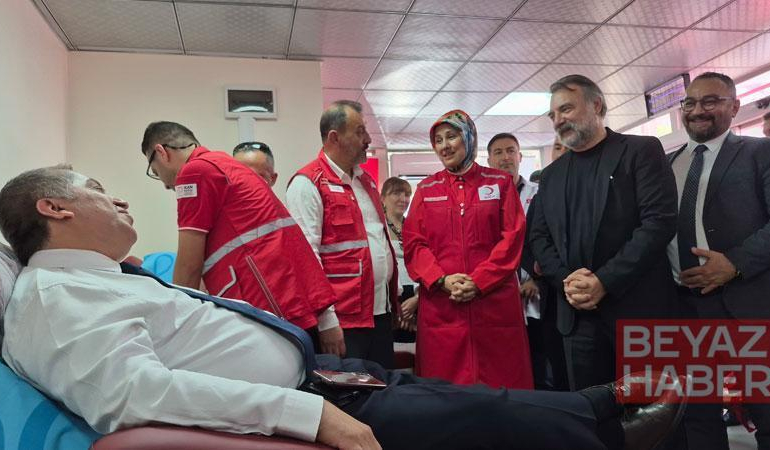 Türk Kızılay Genel Başkanı Yılmaz: Yılda 3 milyon ünite kanı 1160 hastaneye ulaştırıyoruz