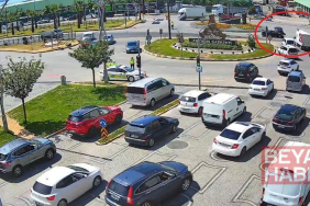 İki otomobilin çarpıştığı kaza kamerada; 4 yaralı