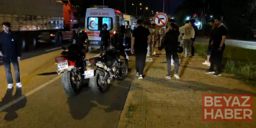 Kontrolden çıkan motosiklet, emniyet şeridindeki 2 motosiklete çarptı; 3 yaralı