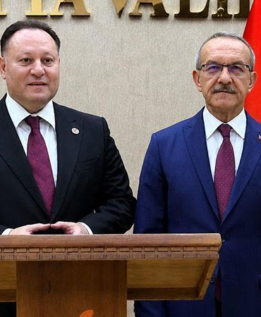 KKTC Cumhuriyet Meclis Başkanı Öztürkler: Türkiye her zaman dağ gibi yanımızda