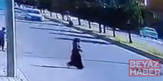 Şanlıurfa’da otomobilin, yayaya çarptığı kaza kamerada