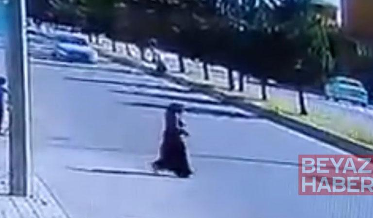 Şanlıurfa’da otomobilin, yayaya çarptığı kaza kamerada