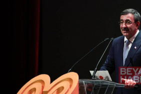 Cevdet Yılmaz: Hem güçlü, hem haklı olmak zorundayız