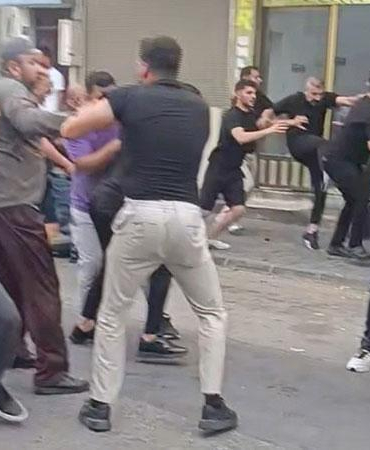 Aydın’da esnaflar ile vatandaşlar arasındaki kavga kamerada: 1’i polis 5 yaralı