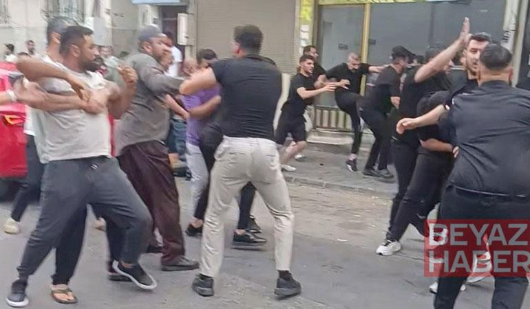 Aydın’da esnaflar ile vatandaşlar arasındaki kavga kamerada: 1’i polis 5 yaralı