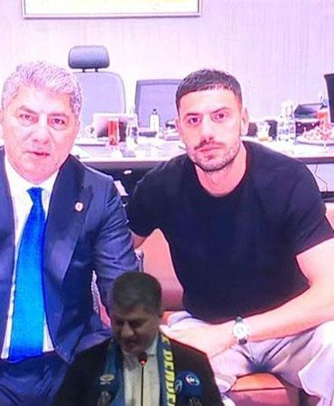 Hakan Safi’den Merih Demiral bombası
