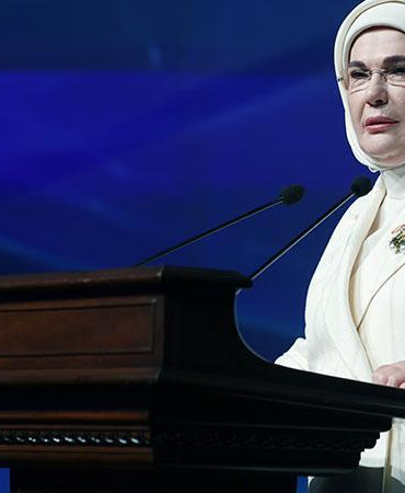 Emine Erdoğan: İklim değişikliği ile mücadelenin birçok yolu olsa da sıfır atık, tüm bu yolları birleştiren bir köprüdür