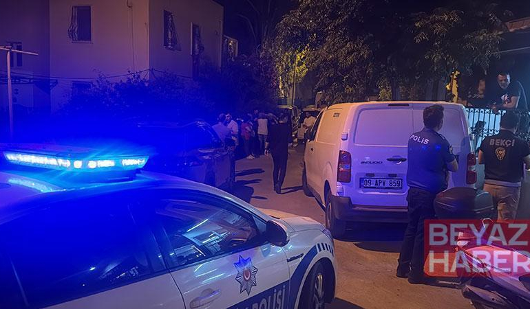 Babasının cenazesiyle 2 gün aynı evde yaşadı