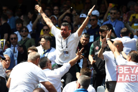 Fenerbahçe'de seçimin ilk gününde üyeler arasında gerginlik yaşandı