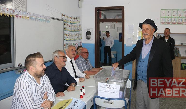 Nevşehir’in Mustafapaşa beldesinde oy kullanma işlemi başladı