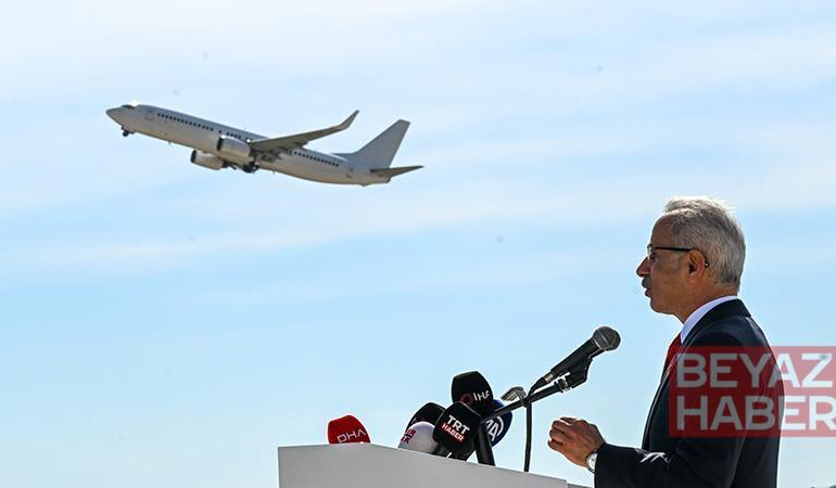 Bakan Uraloğlu: Yılın ilk 5 ayında 89 milyon yolcu hava yolu ile seyahat etti