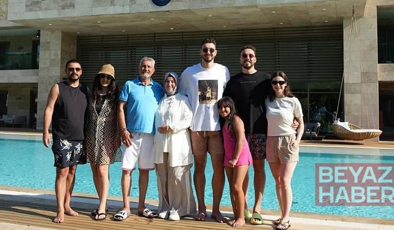 Milli basketbolcu Alperen Şengün, Antalya