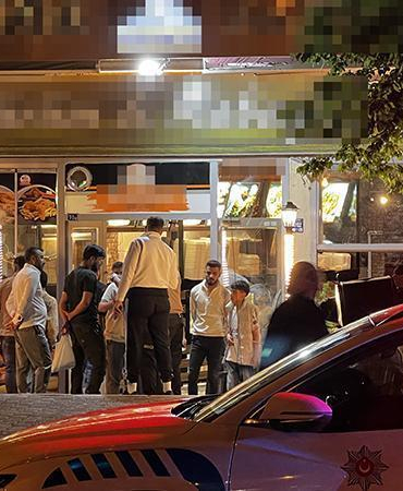 Restoranda döner bıçaklı kavga: 2 yaralı