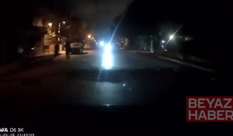 Maltepe’de ters yönden gelen otomobilin çaptığı motosikletin sürücü ağır yaralandı; kaza kamerada