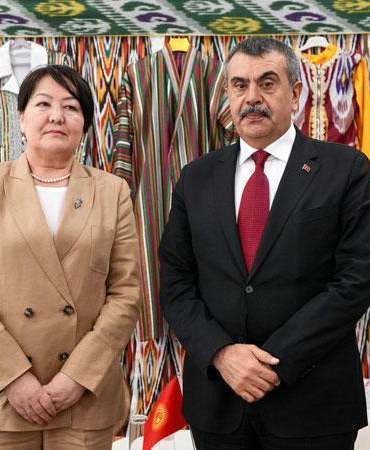 Bakan Tekin, Kırgızistan ve Azerbaycan eğitim bakanları ile görüştü