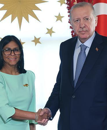 Cumhurbaşkanı Erdoğan, Venezuela Geçici Devlet Başkanı Rodriguez ile görüştü