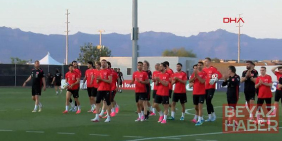 A Milli Futbol Takımı, taraftara açık antrenman gerçekleştirdi