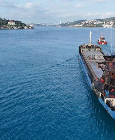 Ukrayna açıklarında dron saldırısına uğrayan