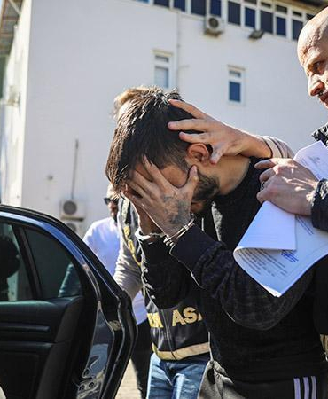 7 aylık hamileyken dizlerinden vuran eşinden şikayetçi olmadı