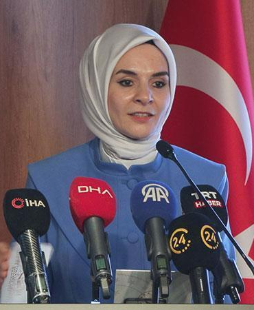 Bakan Göktaş: Bugün 9 bin 277 koruyucu ailemiz, 11 bin 22 çocuğumuzun hayatına dokunuyor