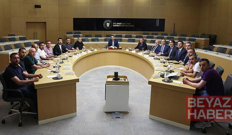 Bakan Bayraktar, Doruk Madencilik işçileriyle bir araya geldi