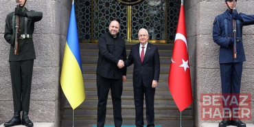Bakan Güler, Ukrayna Savunma Bakanı Umerov ile bir araya geldi
