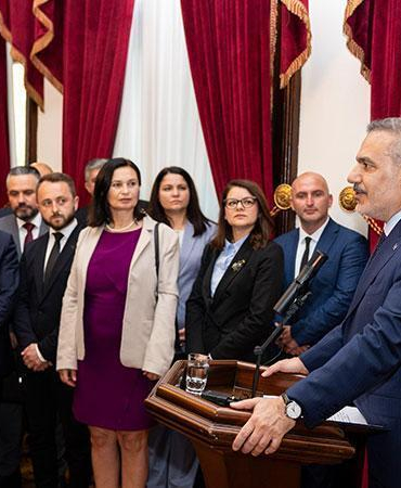 Bakan Fidan, Bulgaristan’da Türk iş insanlarıyla bir araya geldi
