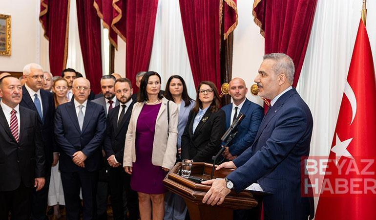 Bakan Fidan, Bulgaristan’da Türk iş insanlarıyla bir araya geldi