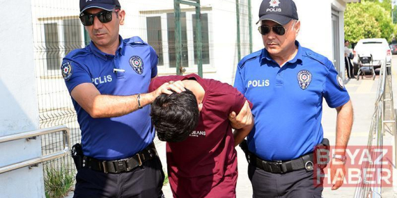 Dolmuşla duvara çarpan şoför, gece sevgilisiyle tartıştığı için uykusuz kalmış