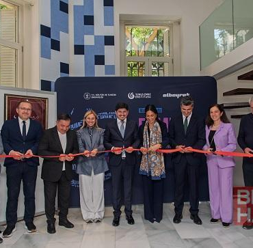 Hâne İslam Sanatları Sergisi Madrid’de sanatseverlerle buluştu