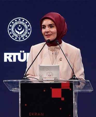 Bakan Göktaş: Hakikati ayırt edebilen ve mahremiyetini koruyabilen nesiller yetiştirmeyi hedefliyoruz